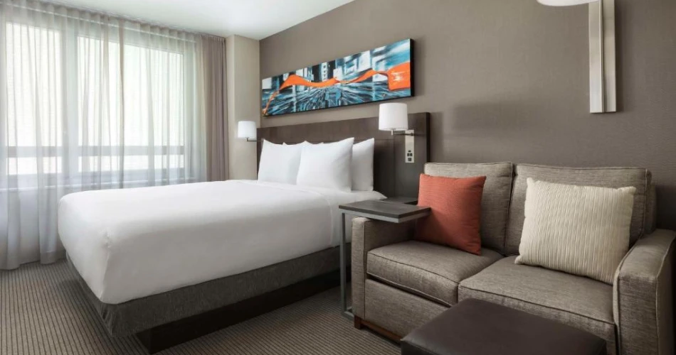 Best Hotels Near Javits Center for Business, Events & Sightseeing