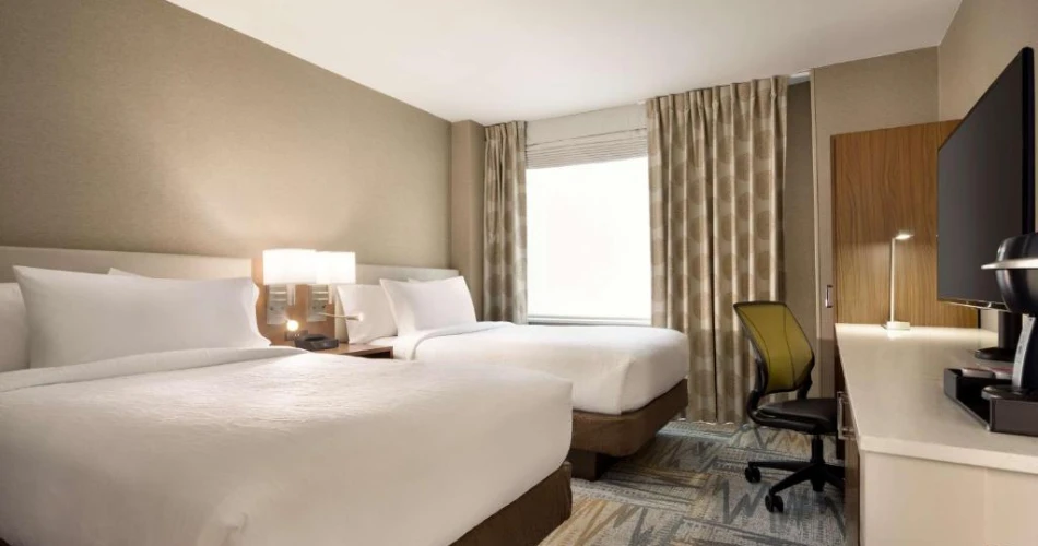 Your Guide to the Best Accommodations Near Javits Convention Center, NYC
